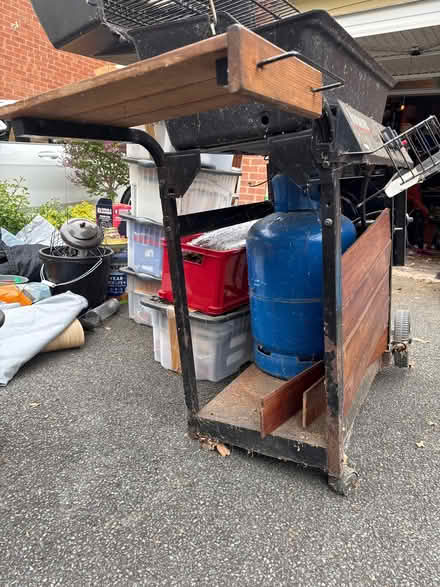 Photo of free Large Gas Barbecue (Allestree DE22) #4