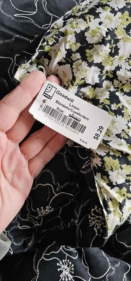 Photo of free Twin Reversible Comforter (Stanley Park Kitchener) #1
