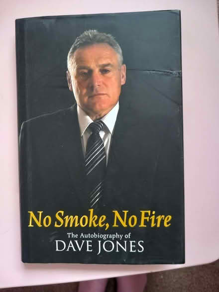 Photo of free No Smoke, No fire,Autobiography, Dave Jones (Barry CF62) #1