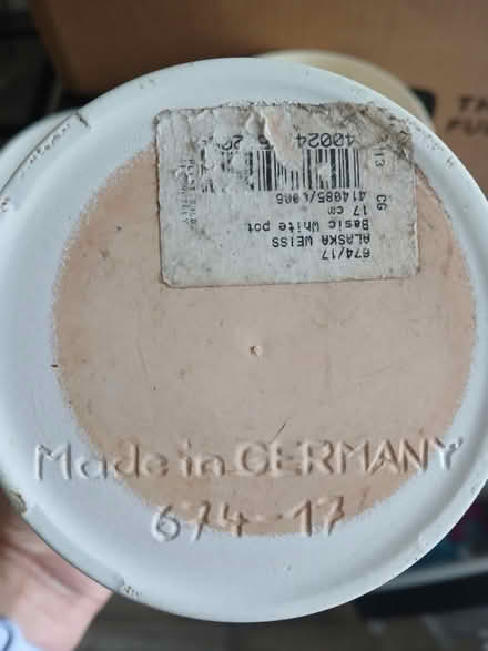 Photo of free x3 ceramic orchid pots (Biggleswade) #4