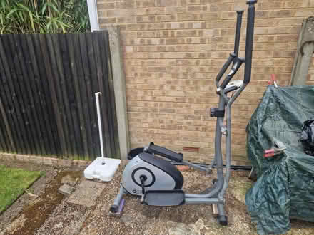 Photo of free Cross Trainer! As seen in picture! (Byfleet KT14) #3