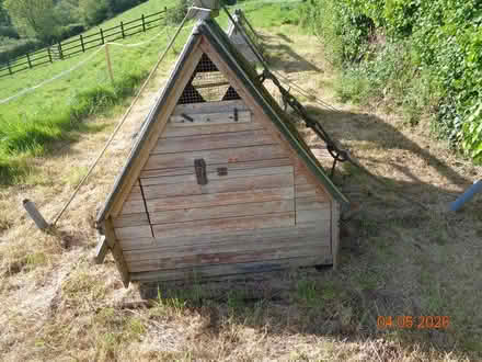 Photo of free Hen House and Chicken/Poultry run (TQ12 4QX) #1