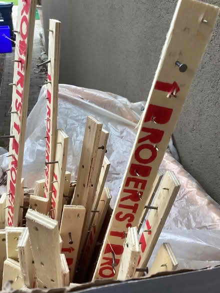 Photo of free Carpet gripper pieces…brand new (York mills and leslie) #2