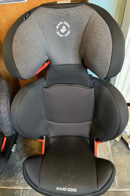 Photo of free Maxi-Cosi Kid’s car seats (Corbets Tey RM14) #2