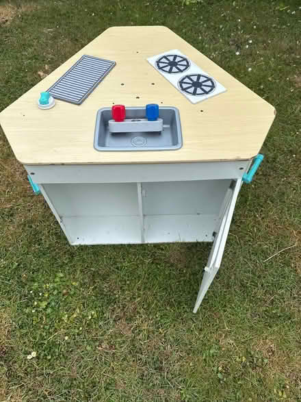 Photo of free Play kitchen (LU63PA) #3