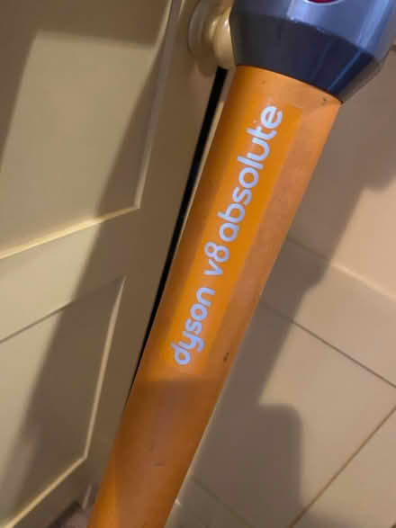 Photo of free Dyson V8 Vacuum *SPARES/REPAIRS (Central Glossop) #2