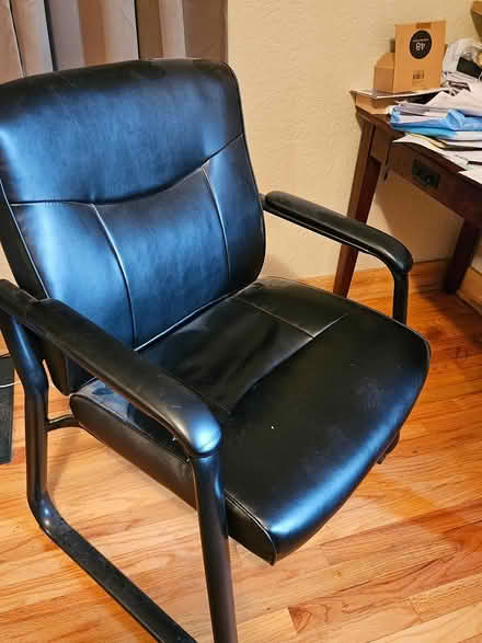 Photo of free Office chair and glider (Tree area) #1
