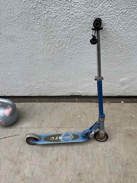 Photo of free Micro scooter (Twickenham TW1) #1