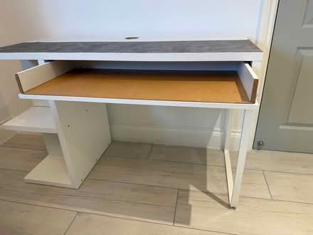 Photo of free Desk (South Cambridgeshire CB22) #2