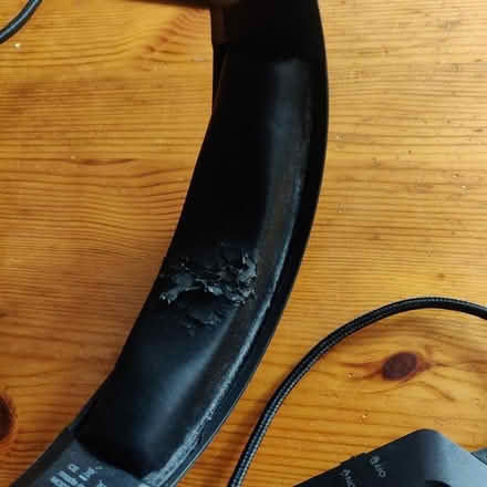 Photo of free Earphones (Woodside London SE25) #2
