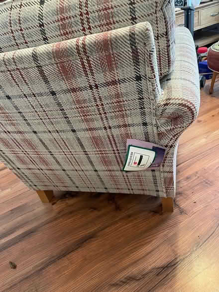 Photo of free Two seater &2 single armchairs (Tilehurst Reading) #2