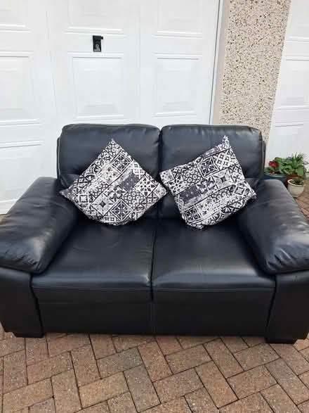 Photo of free 2 seater settee and cushions (stewartfield g74) #1