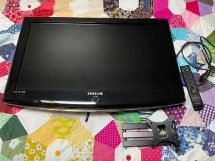 Photo of free Samsung TV (Peterborough - Pondersbridge) #1