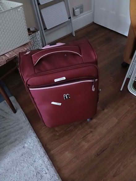 Photo of free Suitcase (Belmont SL6) #1