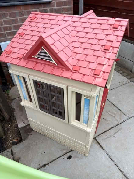 Photo of free Little Tikes Cape Cottage Playhouse (M33) #4