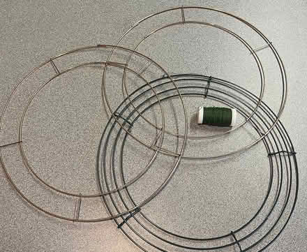 Photo of free 3 wire wreaths & wire (CH43) #1