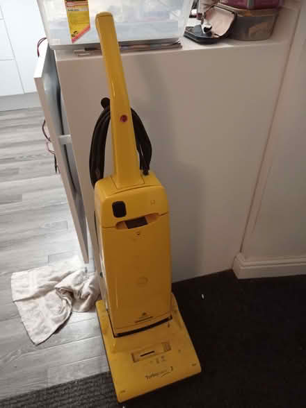 Photo of free Hoover vac (Faulty) (Holmfirth HD9) #3
