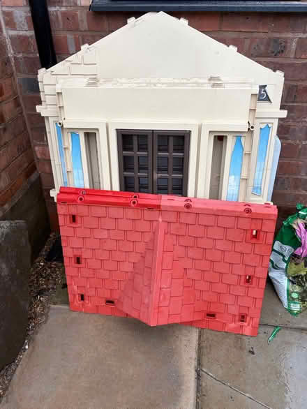 Photo of free Little Tikes Cape Cottage Playhouse (M33) #2