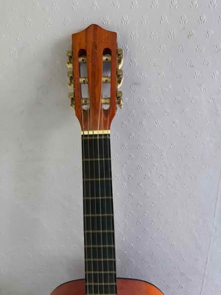 Photo of free Guitar (Steeple Claydon MK18) #1