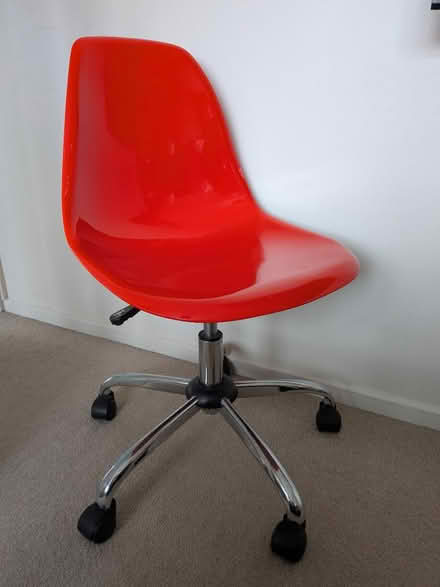 Photo of free Swivel Chair (TN11) #1