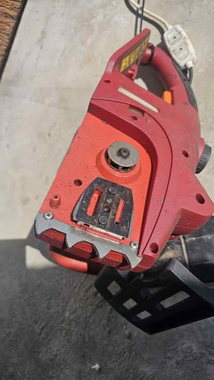 Photo of free Electric chainsaw (Ne3) #1