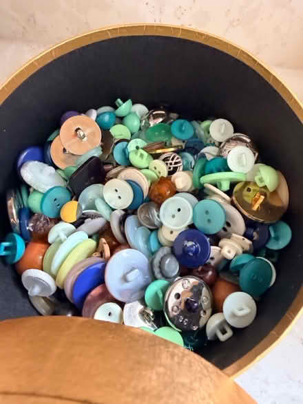 Photo of free Buttons (Stone ST15) #2