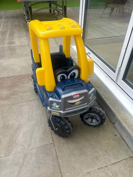 Photo of free Kids car (Mill hill Nw7) #1