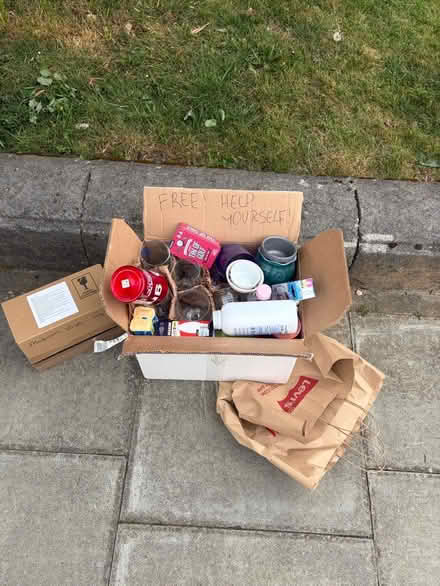Photo of free Miscellaneous bits (Denmark Hill SE5) #1