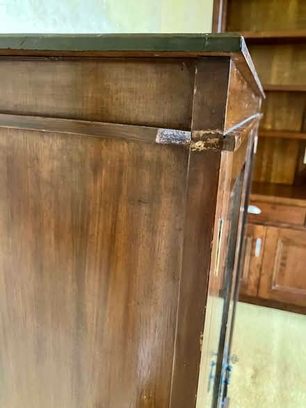 Photo of free Compact Traditional Mahogany Bookcase (Longton PR4) #1