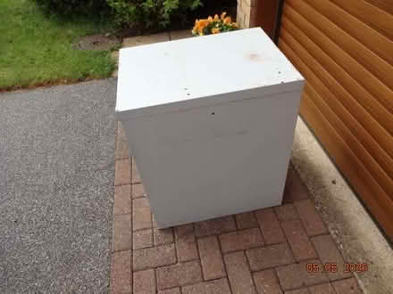 Photo of free Metal cabinet - 2 drawers (Twyford OX17) #3