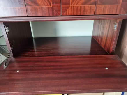 Photo of free Reproduction Edwardian Mahogany Veneer TV Cabinet Unit (Cogges OX28) #3