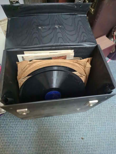 Photo of free Old record player, possibly 1940s, 78s records. (St Pauls BS2) #3