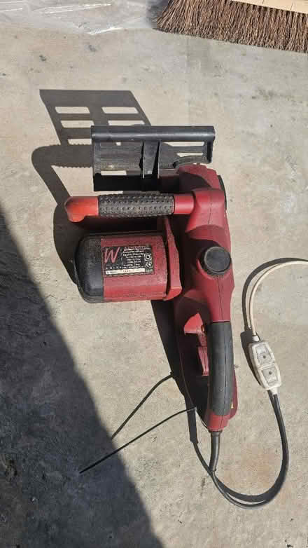 Photo of free Electric chainsaw (Ne3) #4
