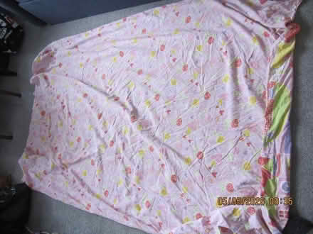 Photo of free Single Duvet and cover (Golders Green London NW11) #4