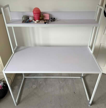 Photo of free Desk (Barnet EN4) #1