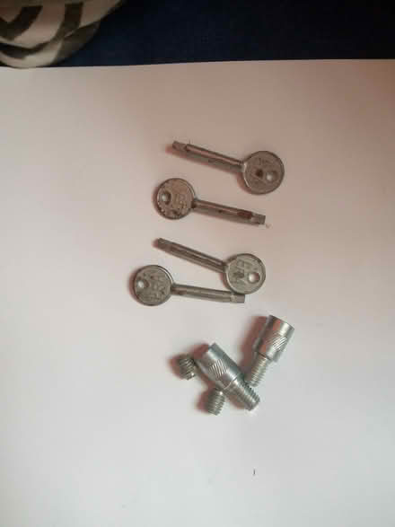 Photo of free Window lock keys/bits, N7 (Lower Holloway N7) #1