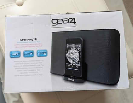 Photo of free iPod speaker (BD20 5NE) #1