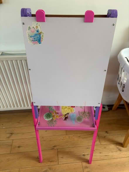 Photo of free Child's art easel (Woodside Park N20) #1