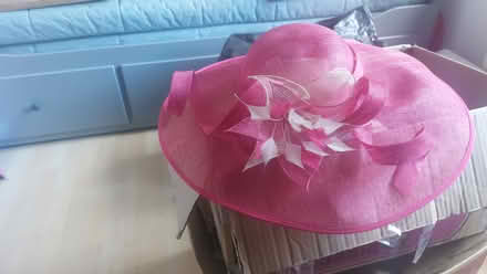 Photo of free Pink large hat (Ruscombe RG10) #1