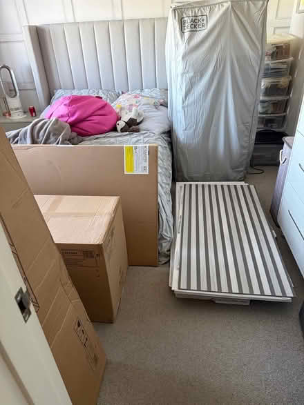 Photo of free Light grey Bathroom tiles (Newbury) #2
