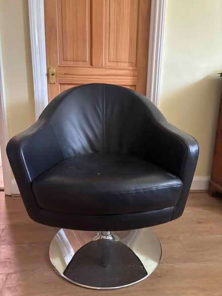 Photo of free Swivel chair (Walton-on-Thames KT12) #1