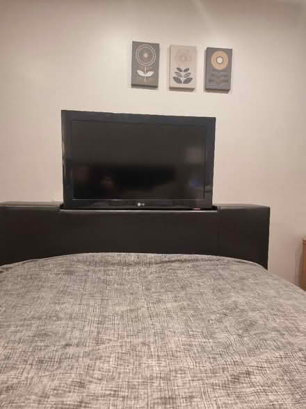 Photo of free TV Bed including 32" LG LED TV (Chaddesden DE21) #4