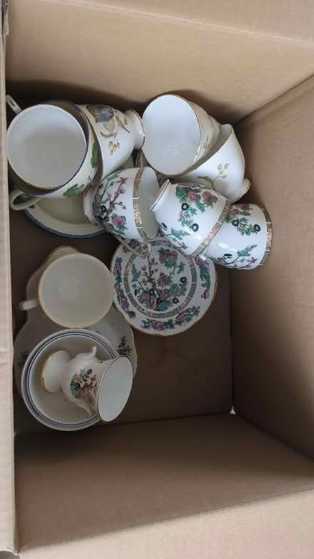 Photo of Tea cups, saucers, small bowls. For a fundraiser (BT42) #1