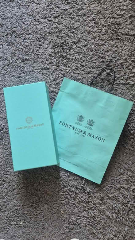 Photo of free Fortnum and Mason box and bag (Teddington, TW11) #1