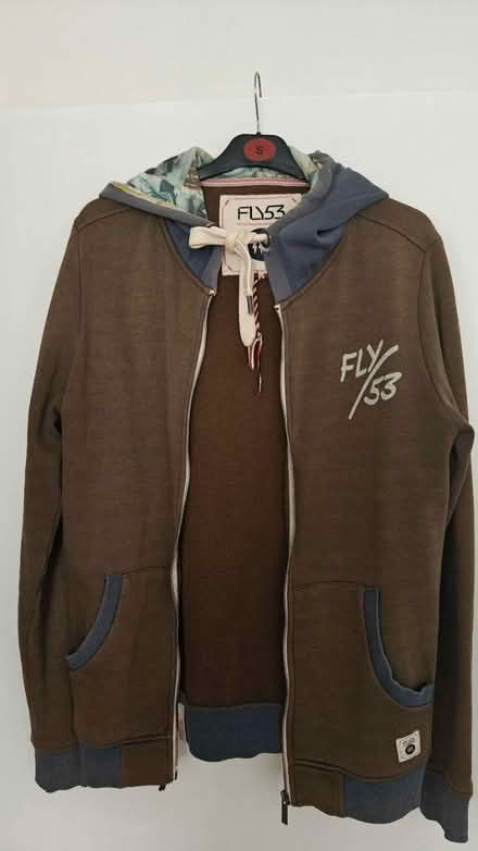 Photo of free Hoodie - Faulty zipper (Stockwell SW9) #2