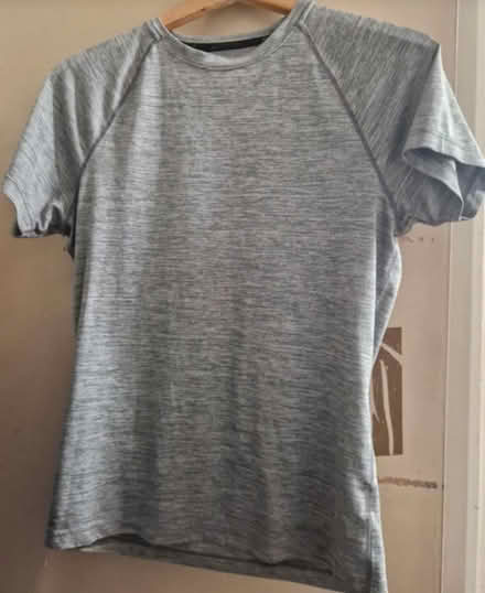 Photo of free Selection of men's shirts (SE10) #3