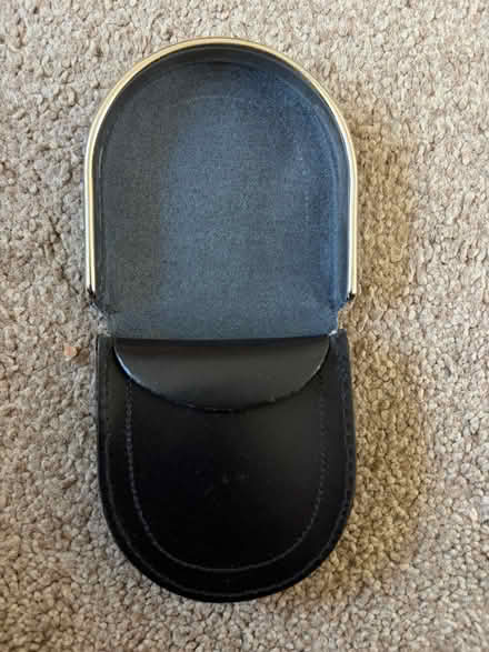Photo of free Small leather coin purse (Longbarn WA2) #2