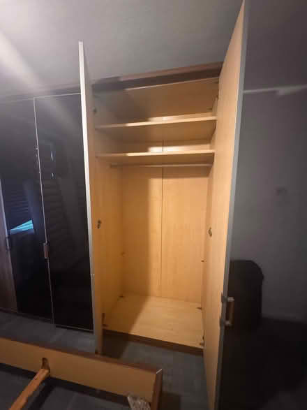 Photo of free Large Wardrobe (Canonbury N1) #2