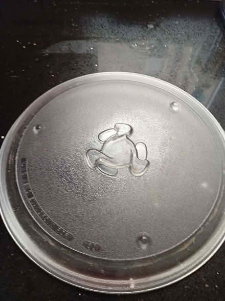 Photo of free Glass m/w turntable (New Malden KT3) #1