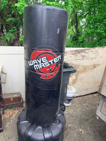 Photo of free Wavemaster punching bag (Belford) #1